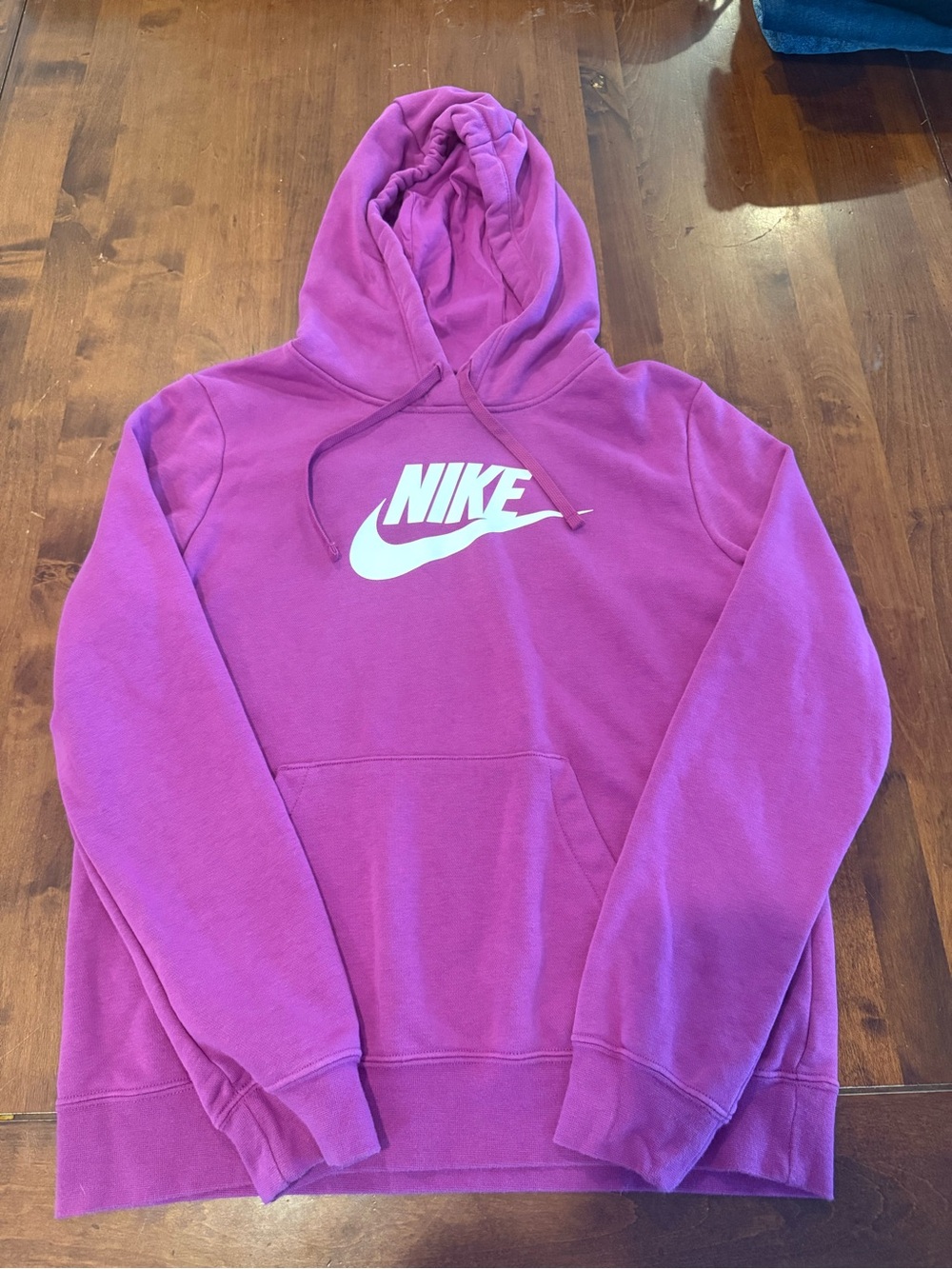 Nike Women’s Small Pink Fuchsia Pullover Hoodie White Swoosh Logo